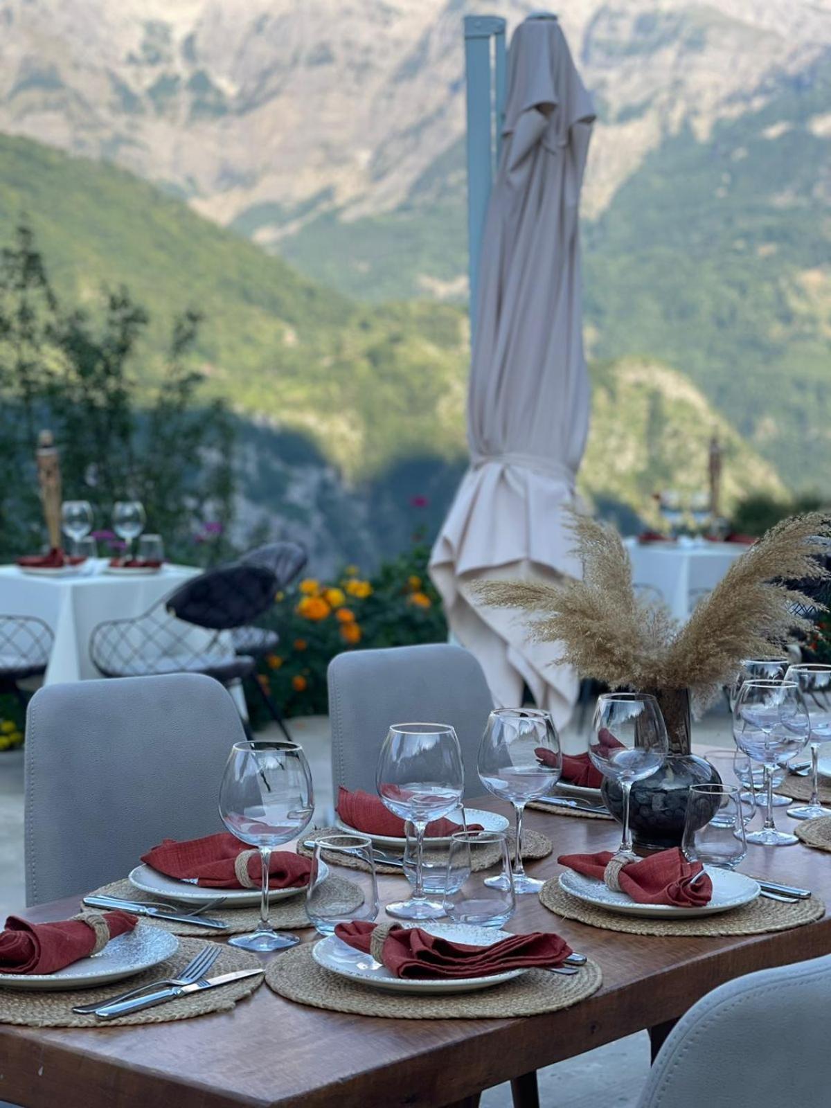 Vidis Chalet Boutique Hotel Theth Exterior foto